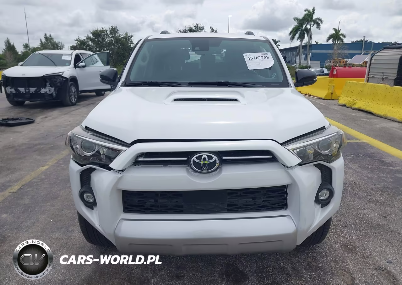 2021 Toyota 4Runner Trd Off Road VIN:JTEPU5JR0M5915786 - 13