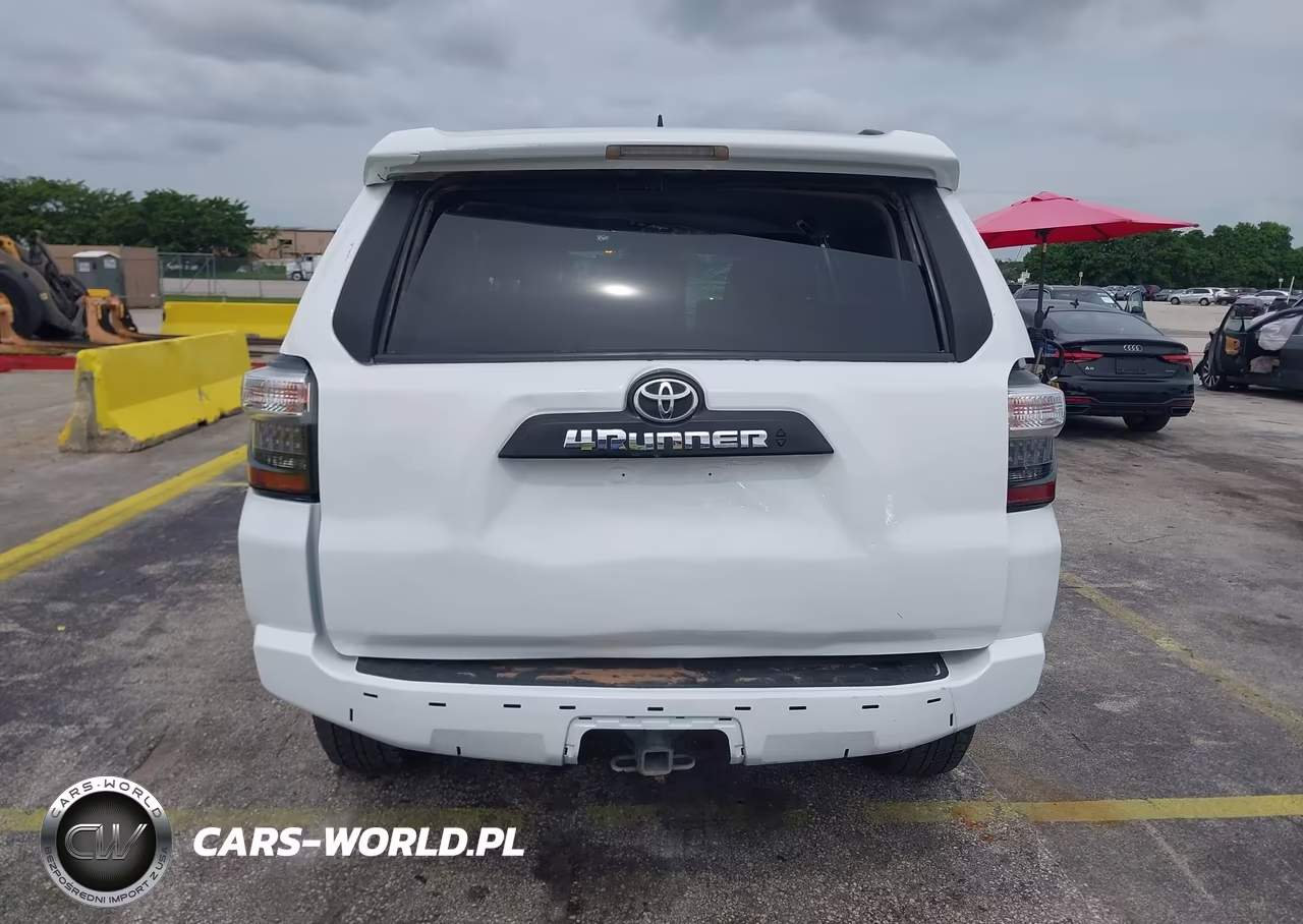 2021 Toyota 4Runner Trd Off Road VIN:JTEPU5JR0M5915786 - 17