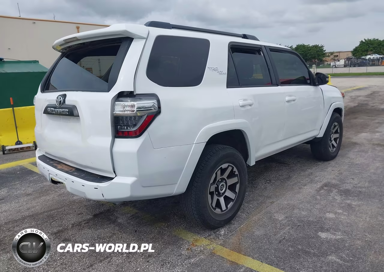 2021 Toyota 4Runner Trd Off Road VIN:JTEPU5JR0M5915786 - 4