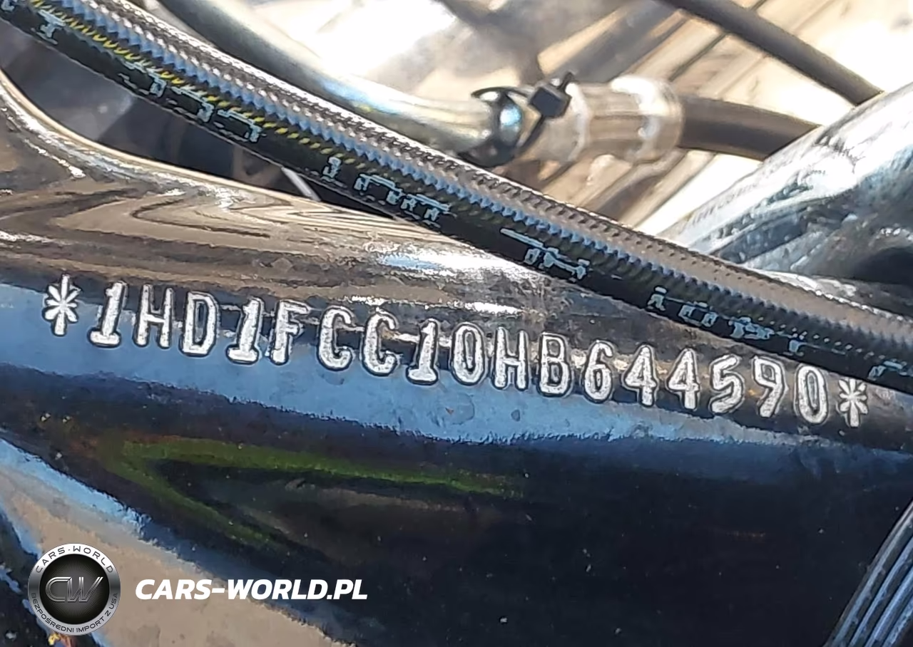 2017 Harley-Davidson Flhtcu Ultra Classic Electra Gld VIN:1HD1FCC10HB644590 - 10