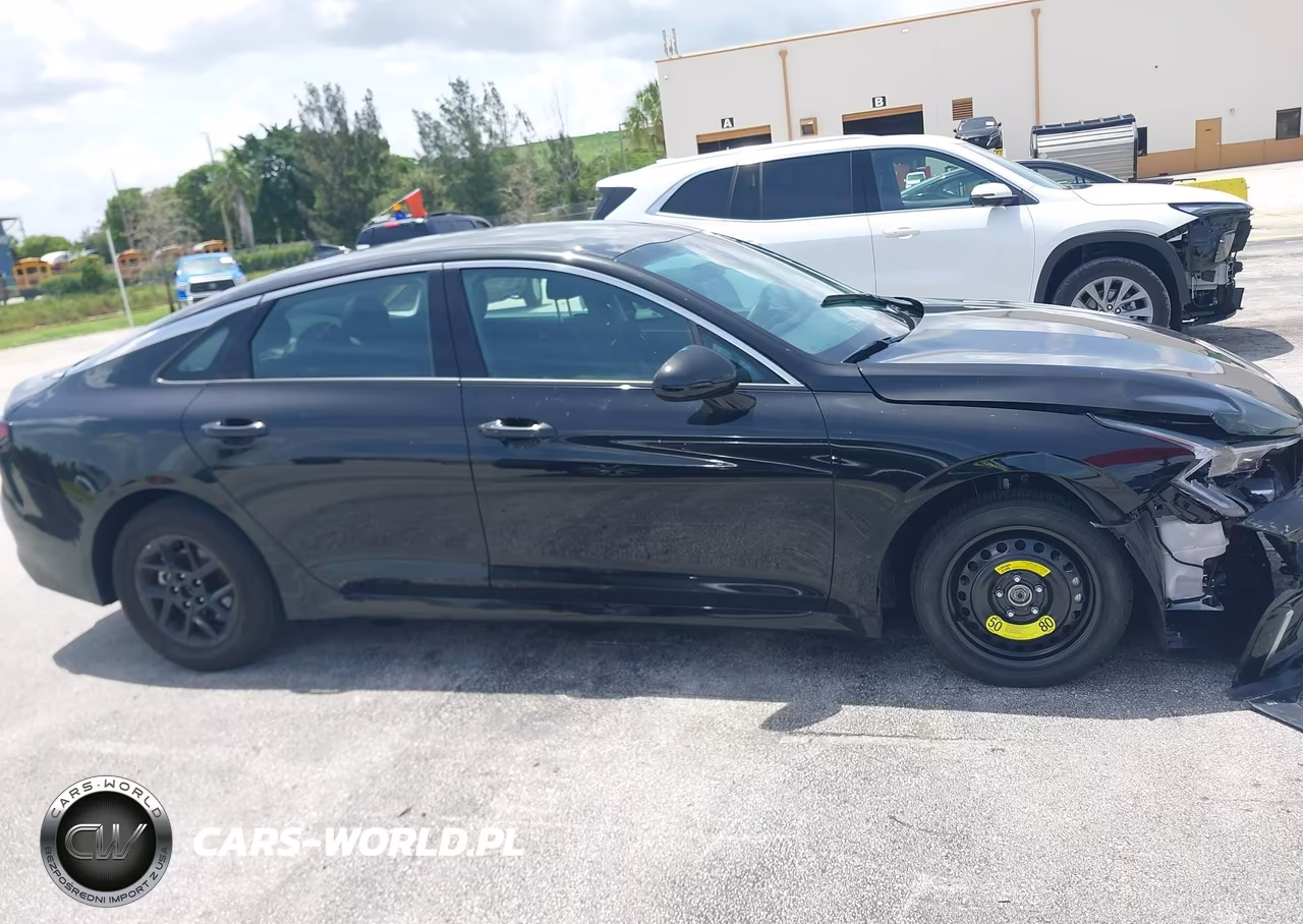 2026 Kia K5 Lxs Fwd VIN:KNAG24J79T5477669 - 13