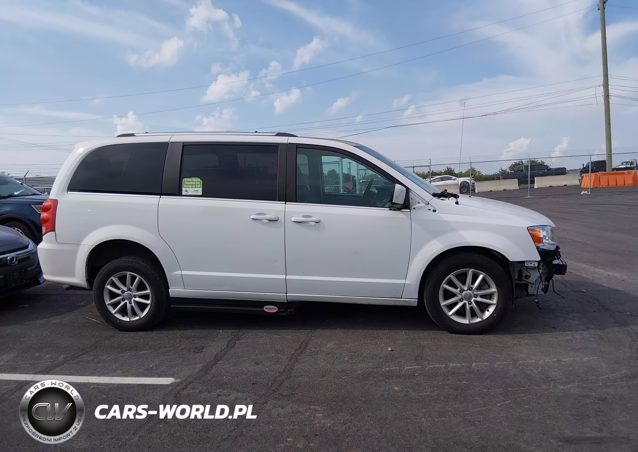 2018 Dodge Grand Caravan Sxt VIN:2C4RDGCGXJR264105 - 14