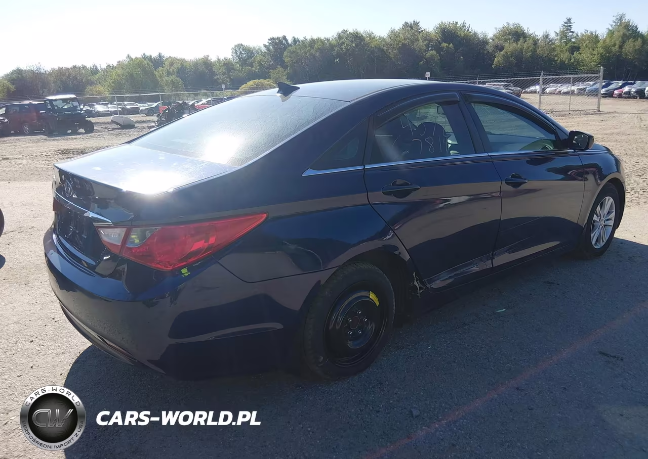 2013 Hyundai Sonata Gls VIN:5NPEB4AC3DH745575 - 4