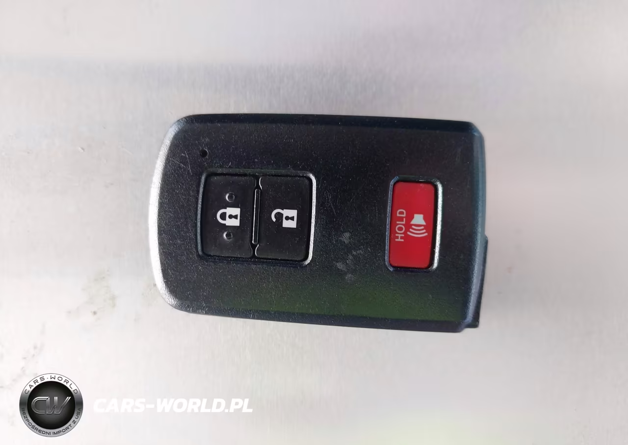 2016 Toyota Prius C Three VIN:JTDKDTB30G1129463 - 11