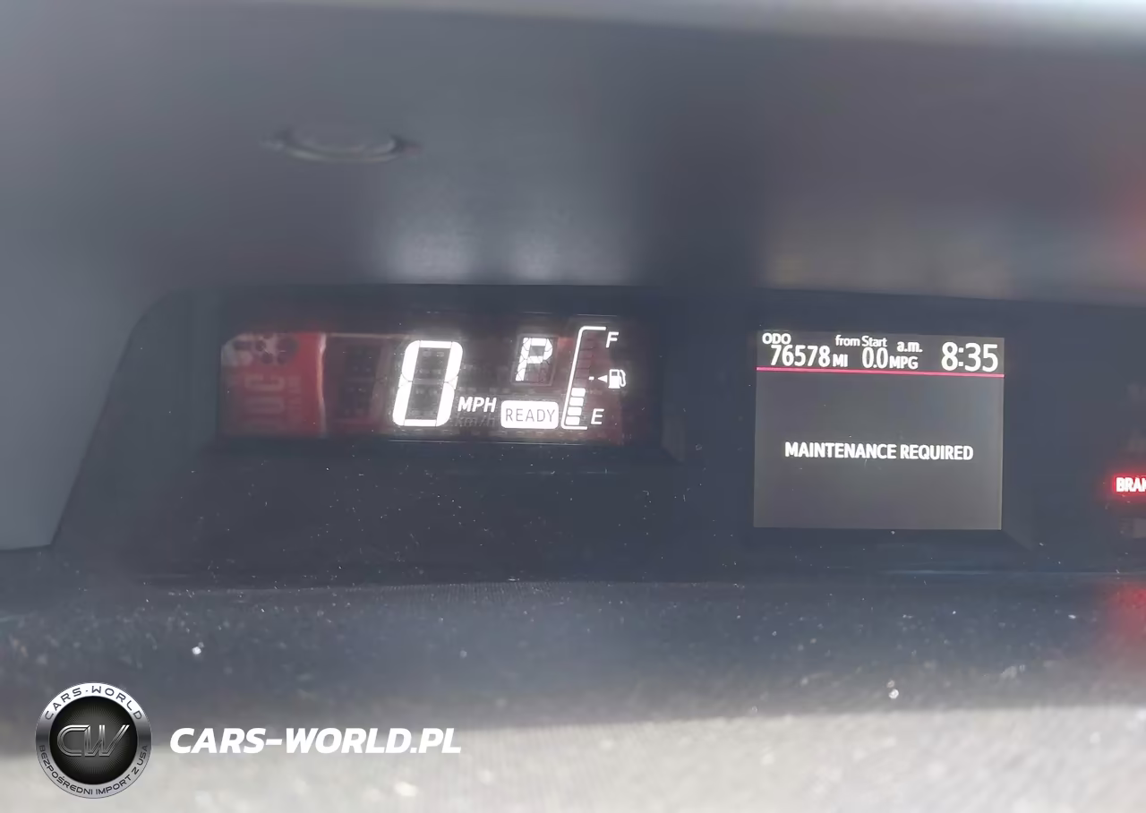 2016 Toyota Prius C Three VIN:JTDKDTB30G1129463 - 7