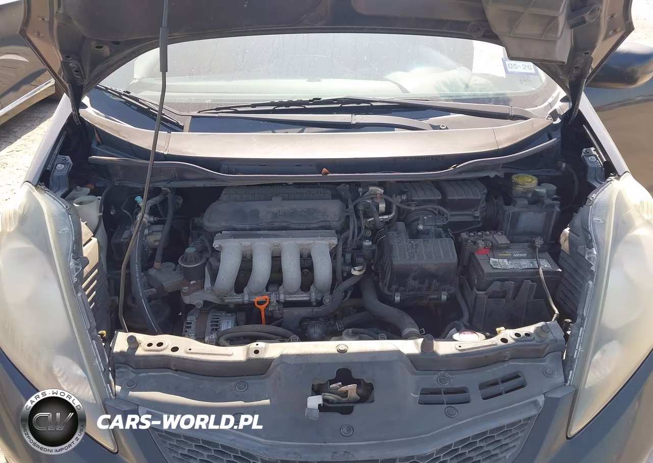 2010 Honda Fit VIN:JHMGE8G28AC039004 - 10