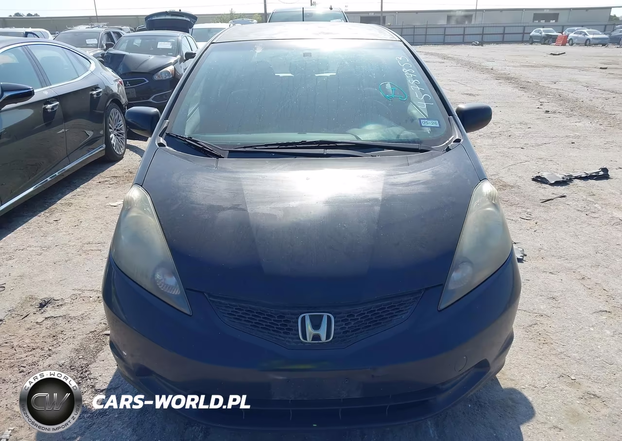 2010 Honda Fit VIN:JHMGE8G28AC039004 - 6
