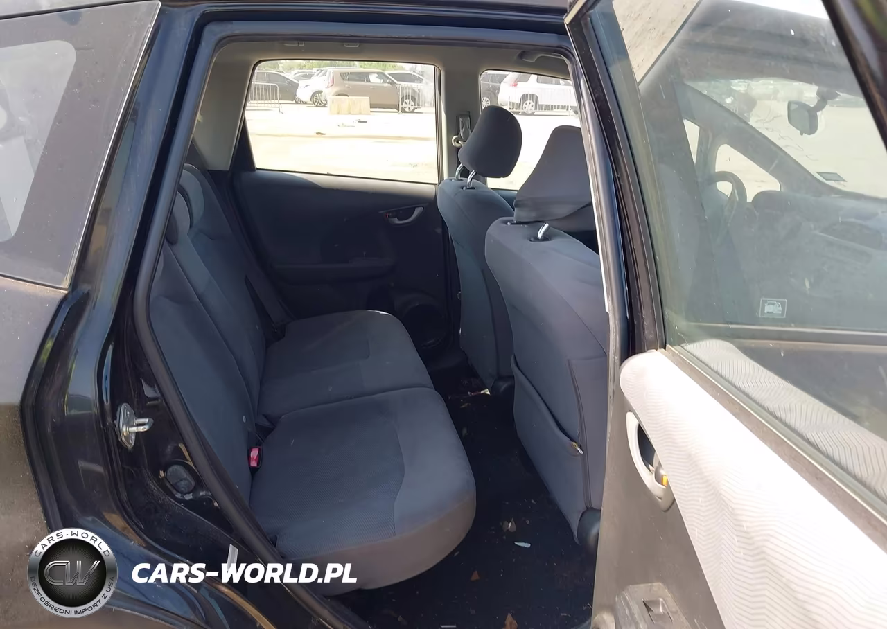 2010 Honda Fit VIN:JHMGE8G28AC039004 - 8