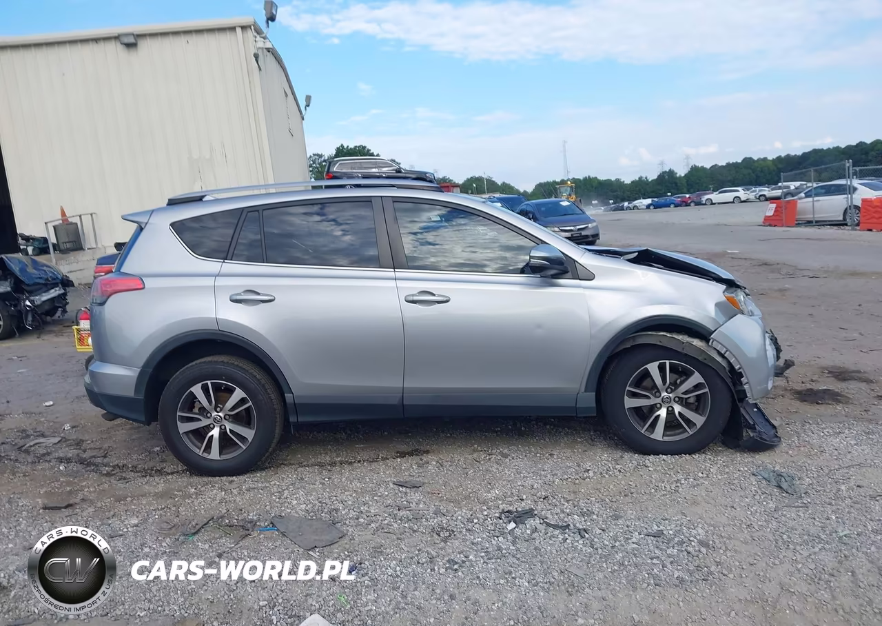 2018 Toyota Rav4 Xle VIN:JTMWFREV4JJ170116 - 13