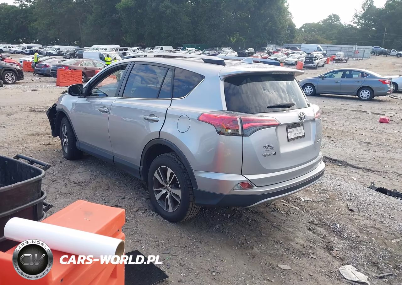 2018 Toyota Rav4 Xle VIN:JTMWFREV4JJ170116 - 3