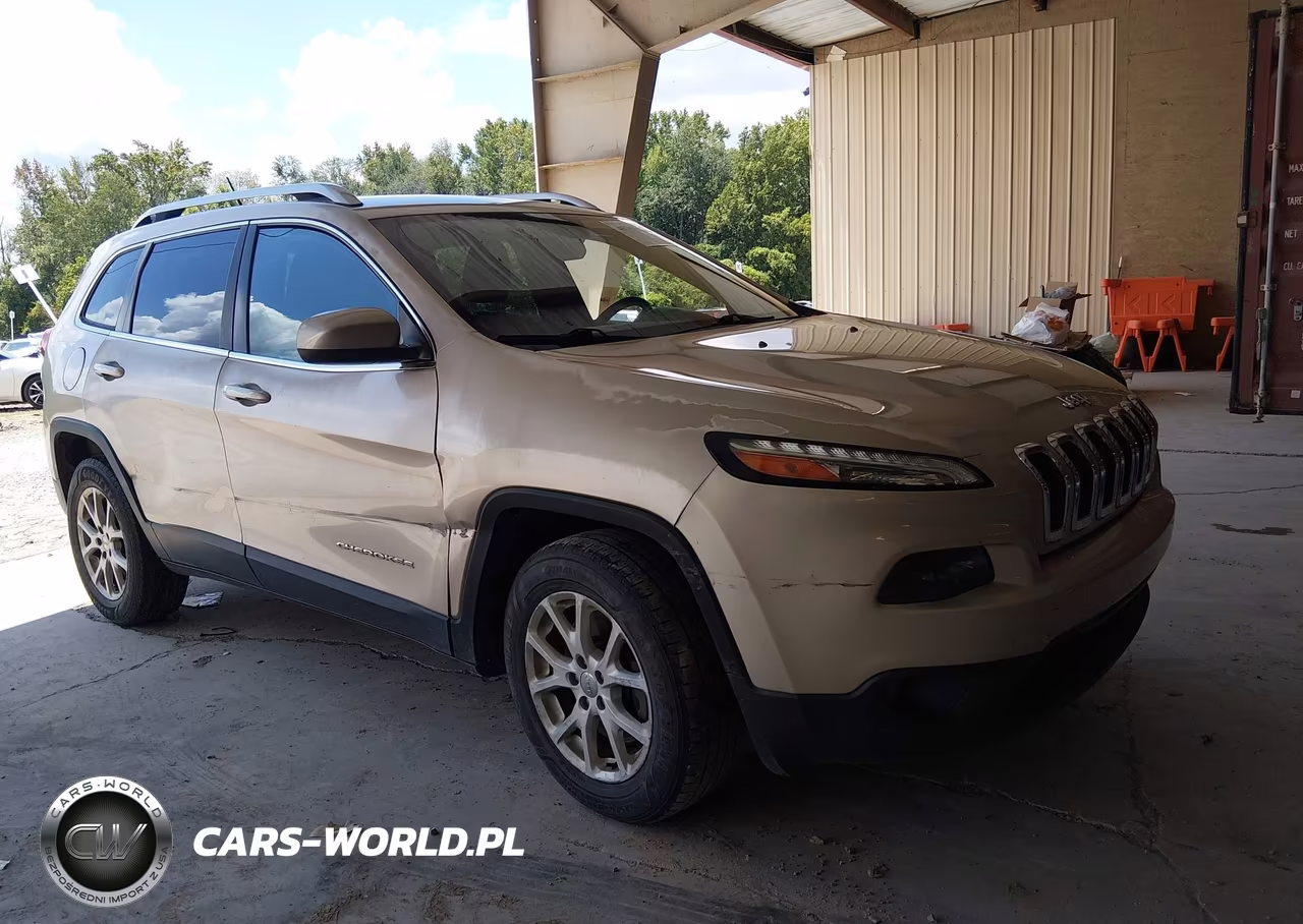 2015 Jeep Cherokee Latitude – zdjęcie 1 z 16