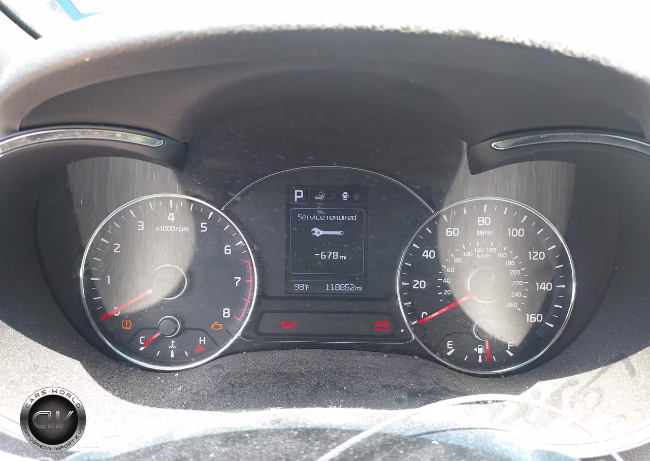 2018 Kia Forte Lx VIN:3KPFL4A76JE193963 - 7