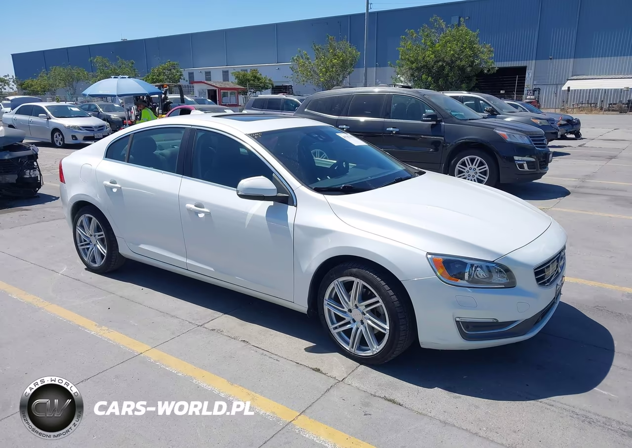 2016 Volvo S60 Inscription T5 Drive-E Platinum
