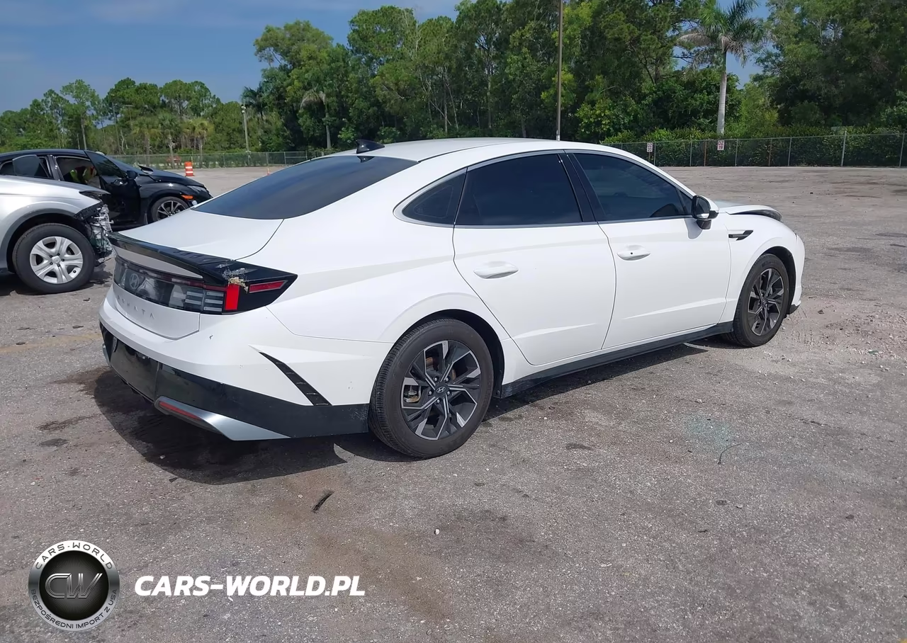 2025 Hyundai Sonata Sel VIN:KMHL64JA7SA467368 - 4