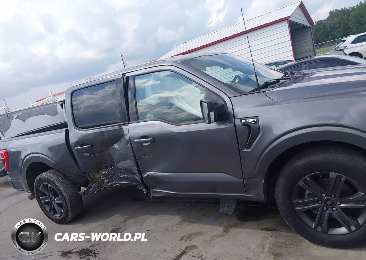 2023 Ford F-150 Xlt VIN:1FTEW1C54PFC48051 - 13
