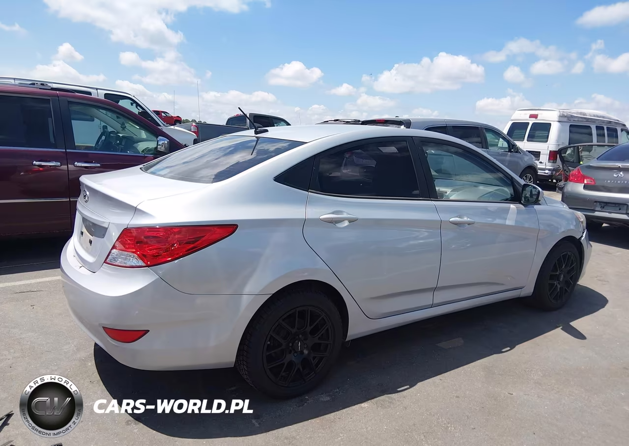 2014 Hyundai Accent Gls VIN:KMHCT4AE5EU642957 - 4