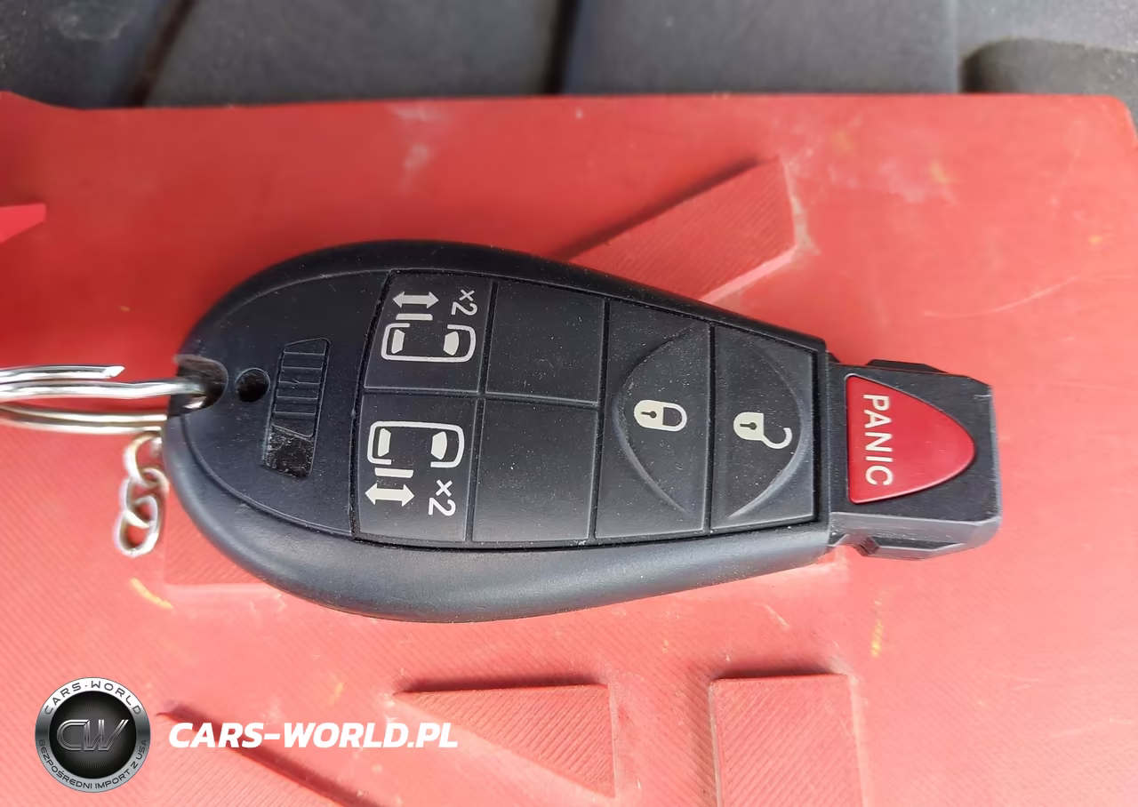 2011 Dodge Grand Caravan Crew VIN:2D4RN5DG2BR679746 - 11