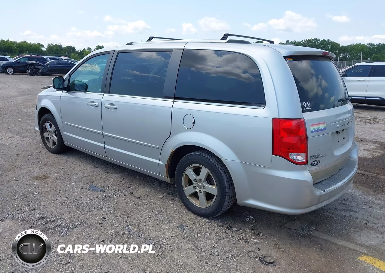 2011 Dodge Grand Caravan Crew VIN:2D4RN5DG2BR679746 - 3