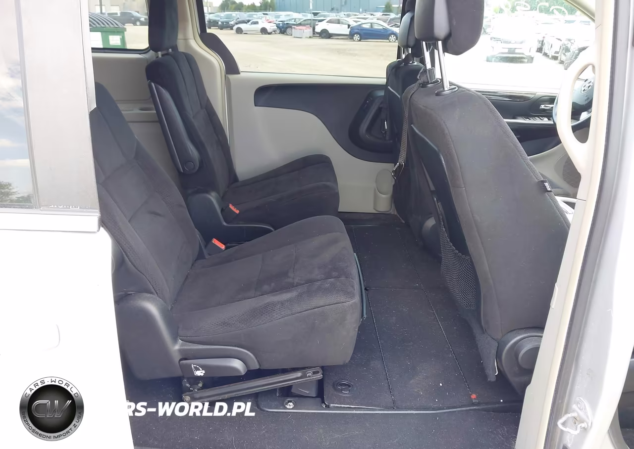 2011 Dodge Grand Caravan Crew VIN:2D4RN5DG2BR679746 - 8