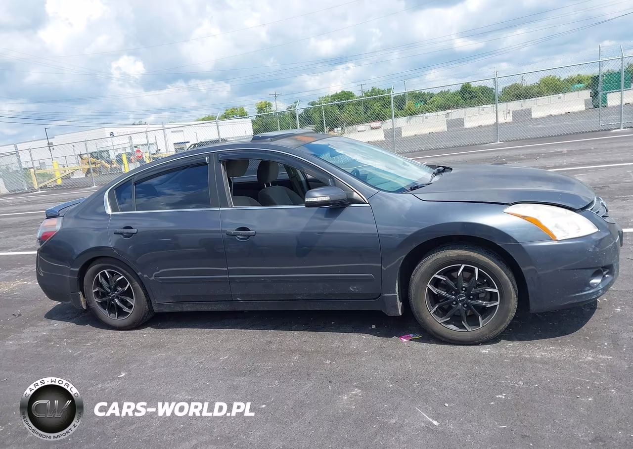 2011 Nissan Altima 2.5 S VIN:1N4AL2AP4BC138456 - 13