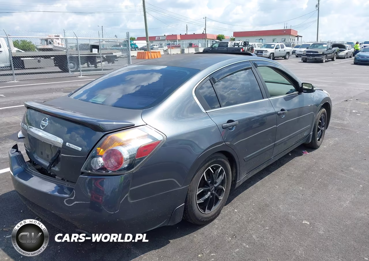 2011 Nissan Altima 2.5 S VIN:1N4AL2AP4BC138456 - 4