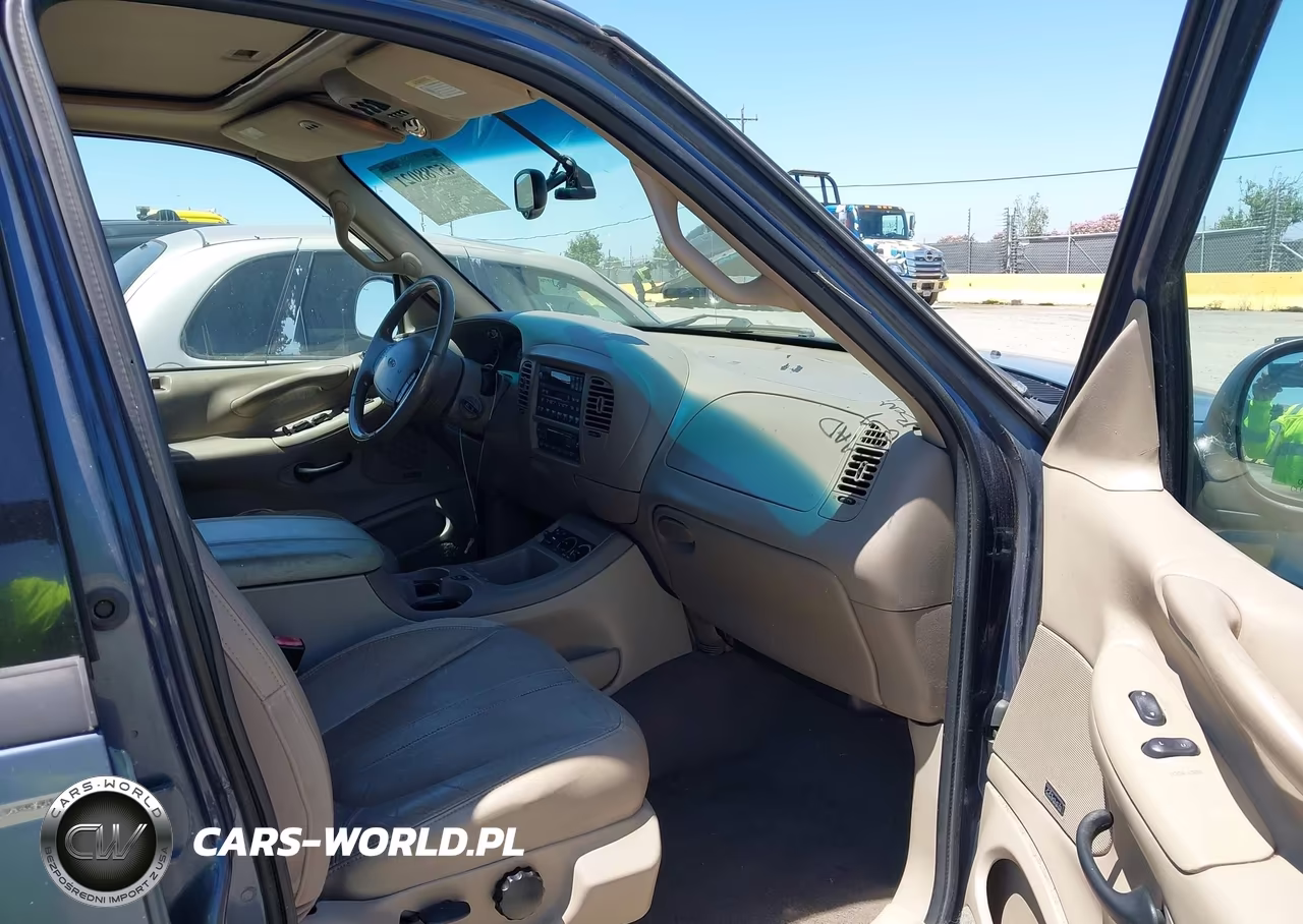 2001 Ford Expedition Eddie Bauer VIN:1FMEU17L41LB31251 - 5