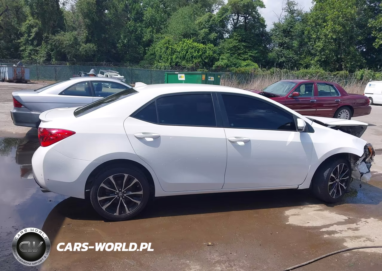 2017 Toyota Corolla Se VIN:5YFBURHE6HP661633 - 14