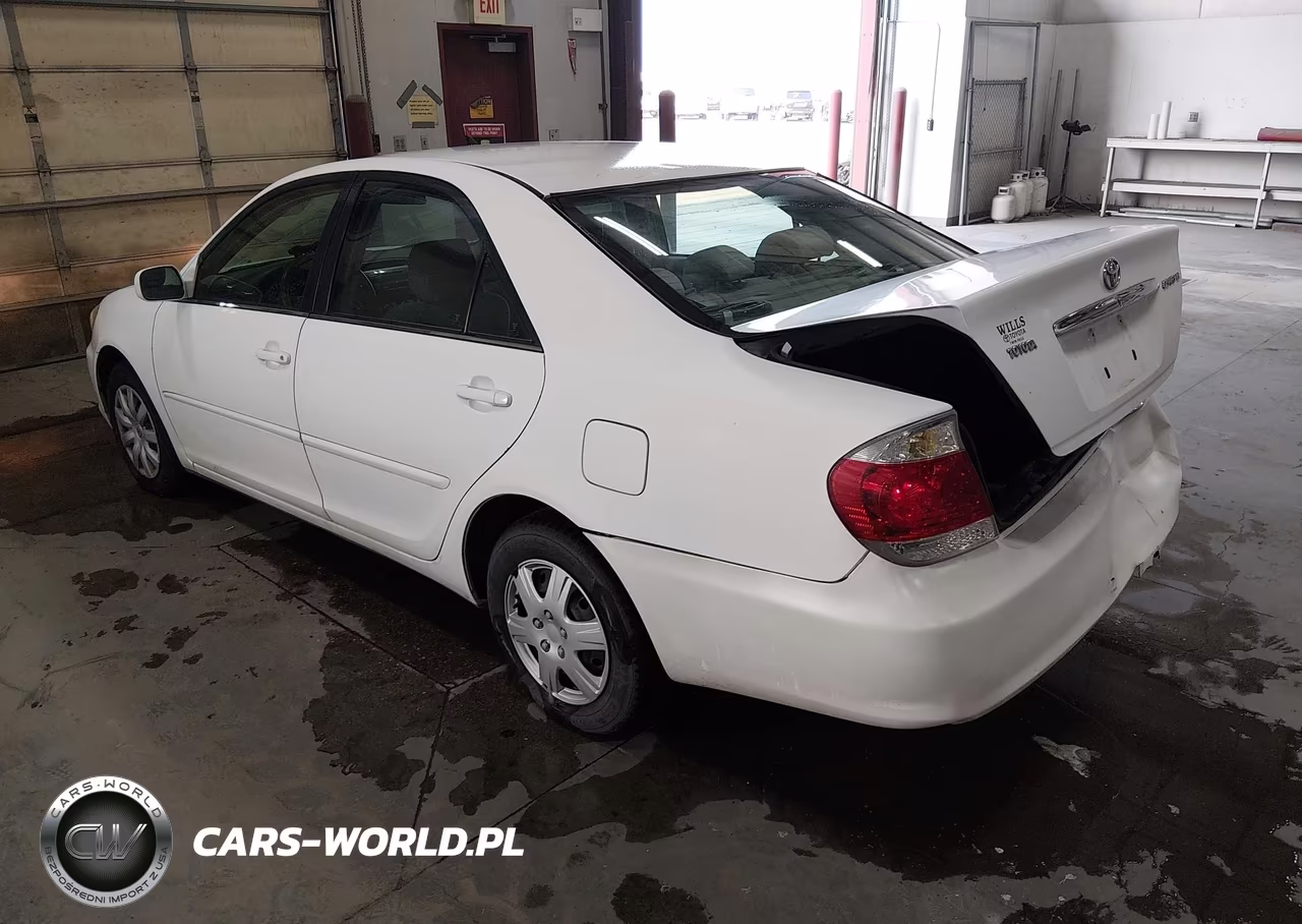 2005 Toyota Camry Le VIN:4T1BE32KX5U606203 - 3