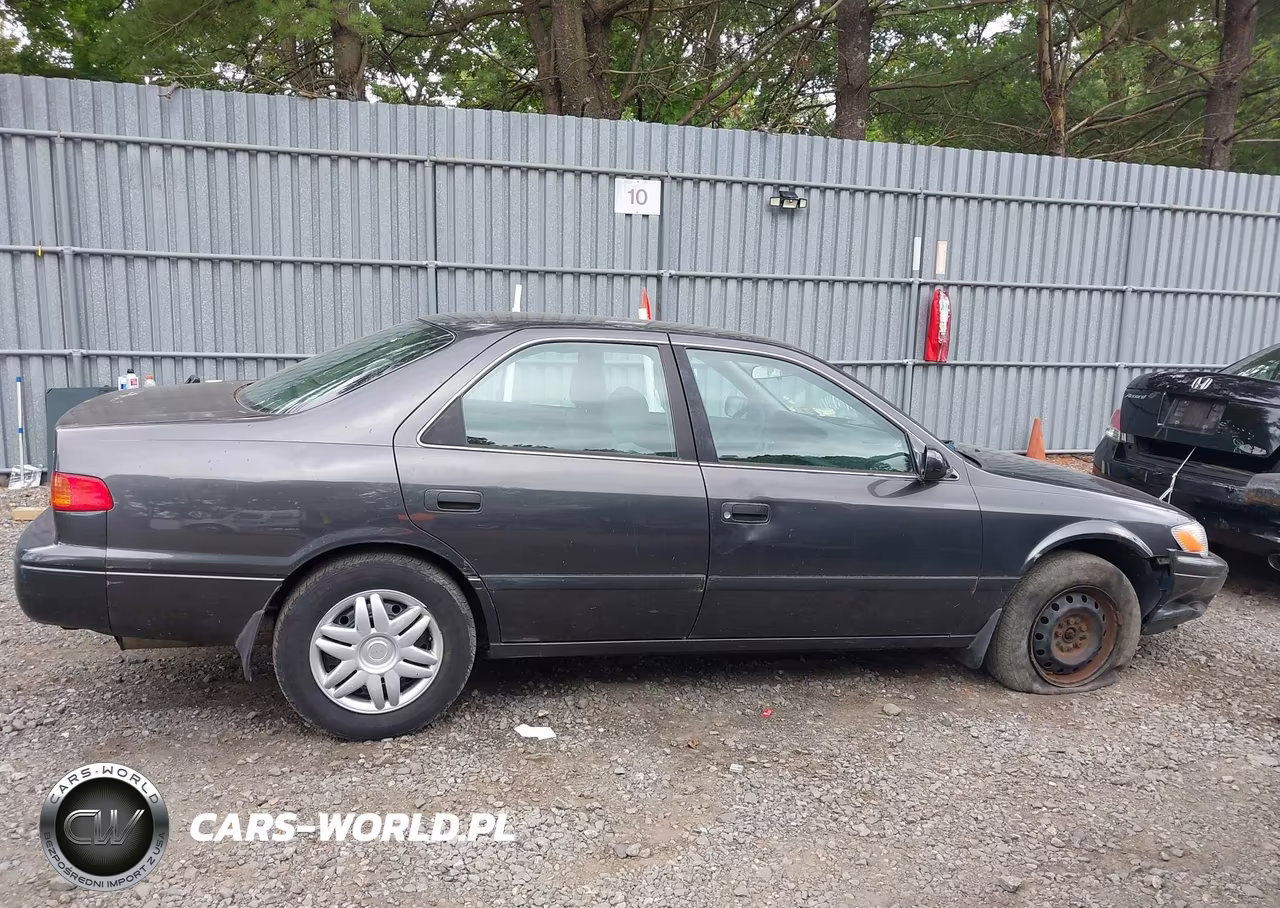 2001 Toyota Camry Le VIN:4T1BG22K61U843561 - 13