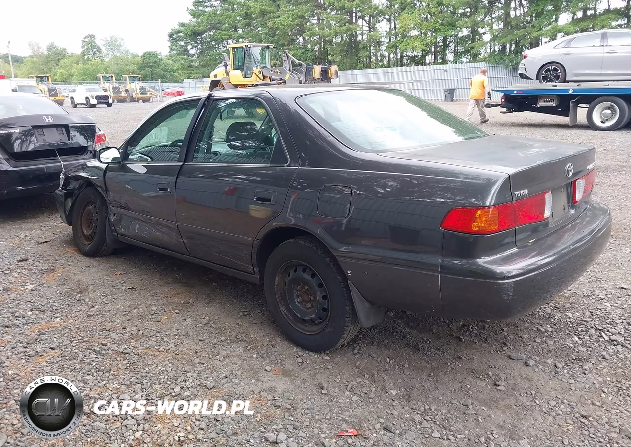 2001 Toyota Camry Le VIN:4T1BG22K61U843561 - 3