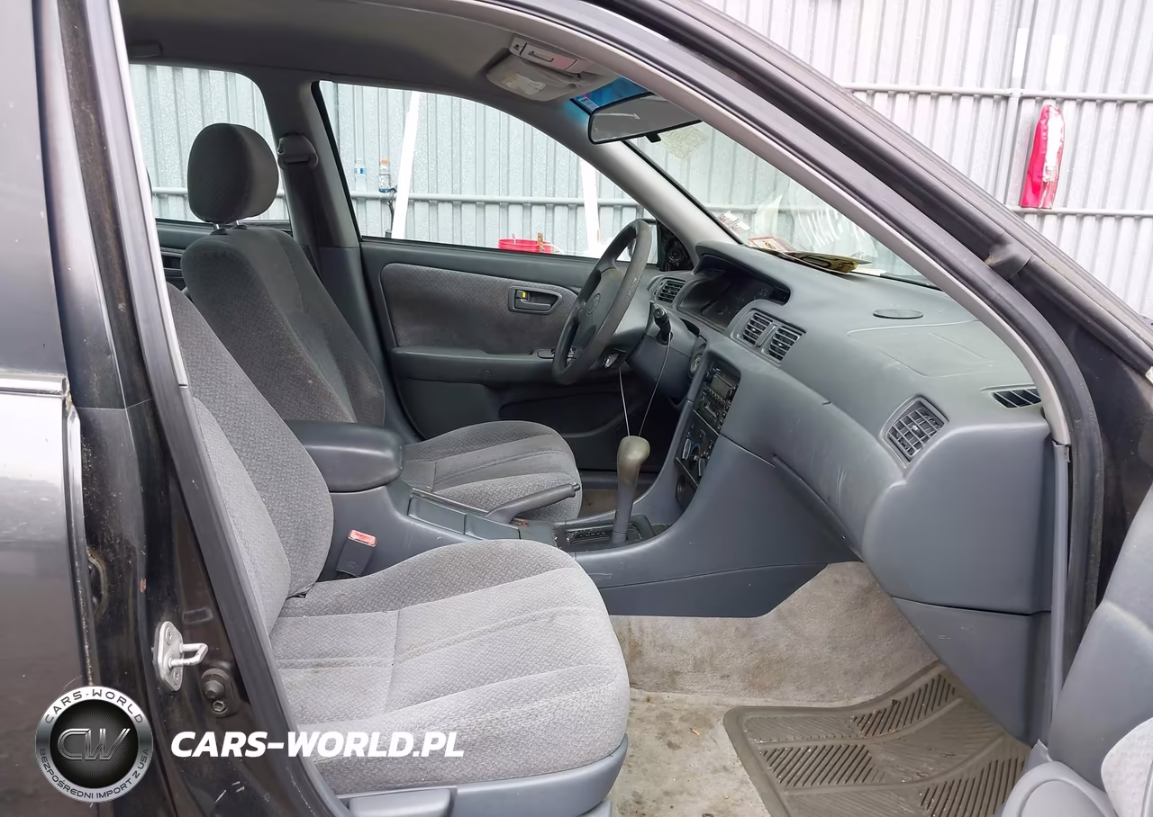 2001 Toyota Camry Le VIN:4T1BG22K61U843561 - 5