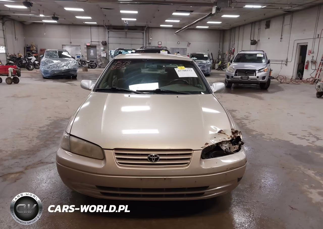 1998 Toyota Camry Le VIN:JT2BG22K3W0167193 - 12