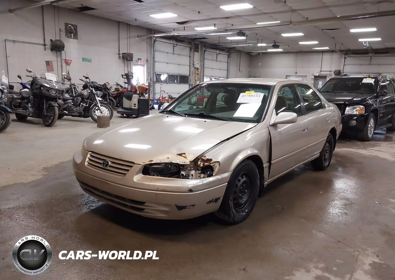 1998 Toyota Camry Le VIN:JT2BG22K3W0167193 - 2