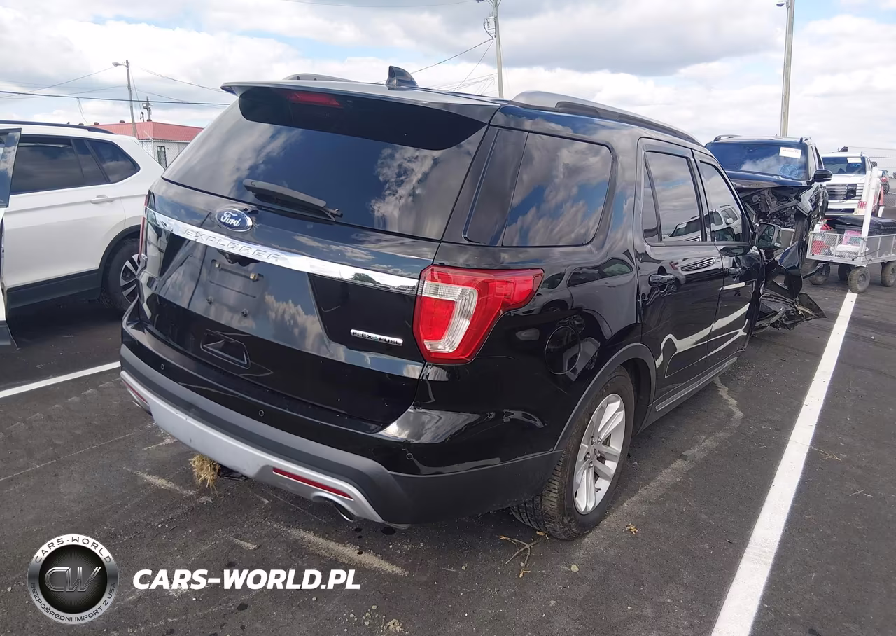 2016 Ford Explorer Xlt VIN:1FM5K7D81GGA61976 - 4