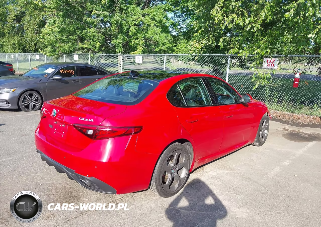2018 Alfa Romeo Giulia Awd VIN:ZARFAEDN4J7579583 - 4