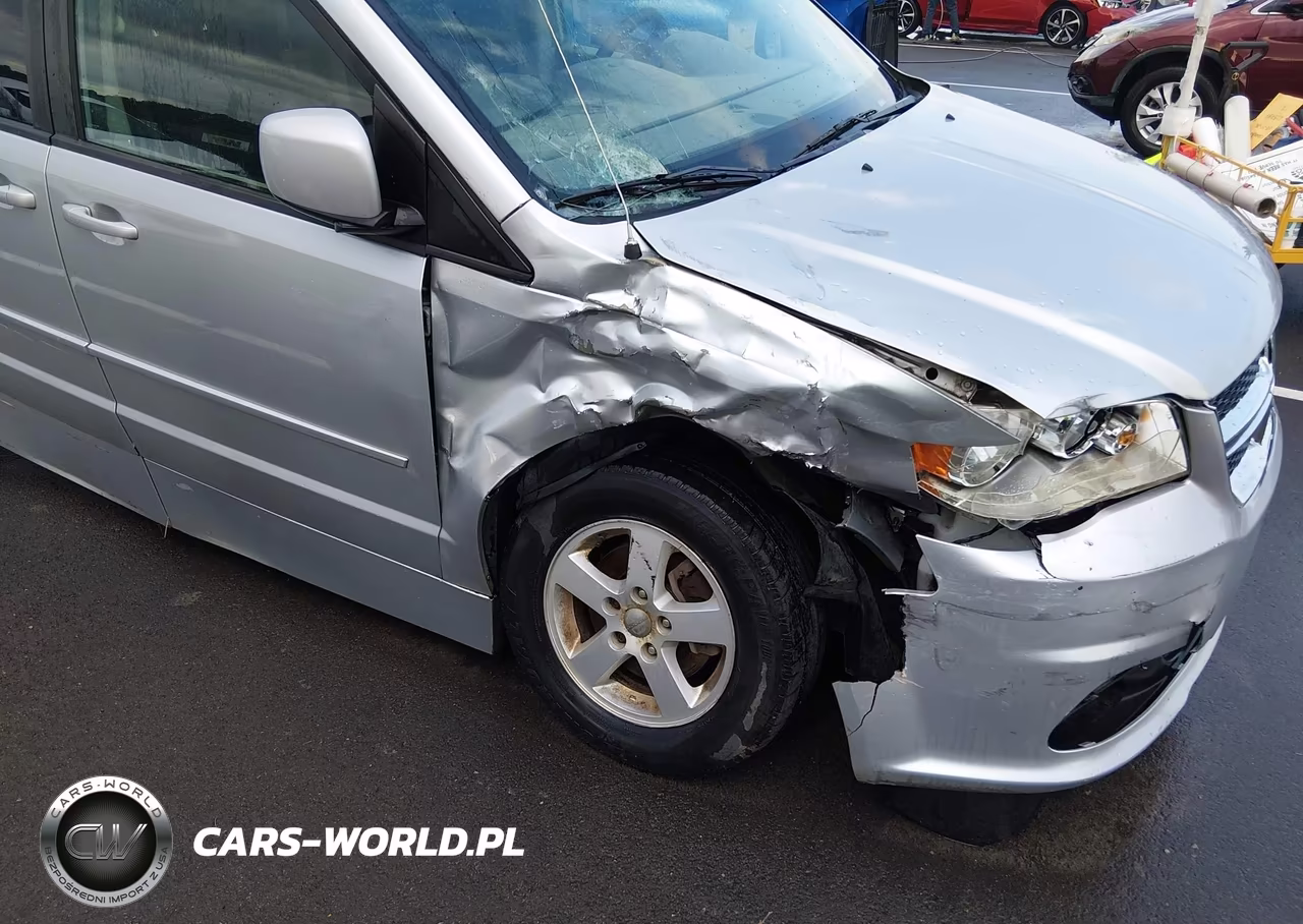 2011 Dodge Grand Caravan Mainstreet VIN:2D4RN3DG8BR628787 - 6