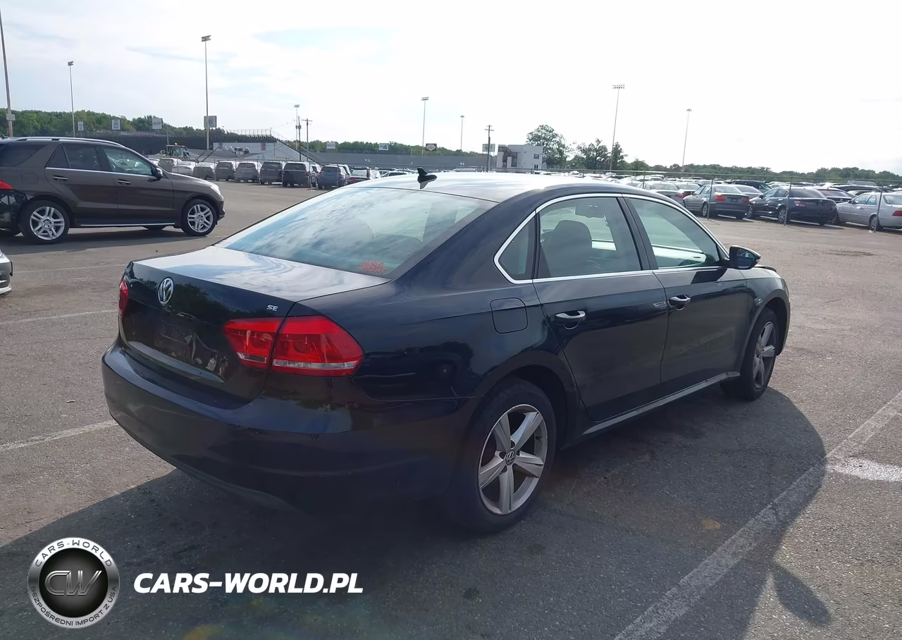 2012 Volkswagen Passat 2.5L Se VIN:1VWBP7A31CC021560 - 4