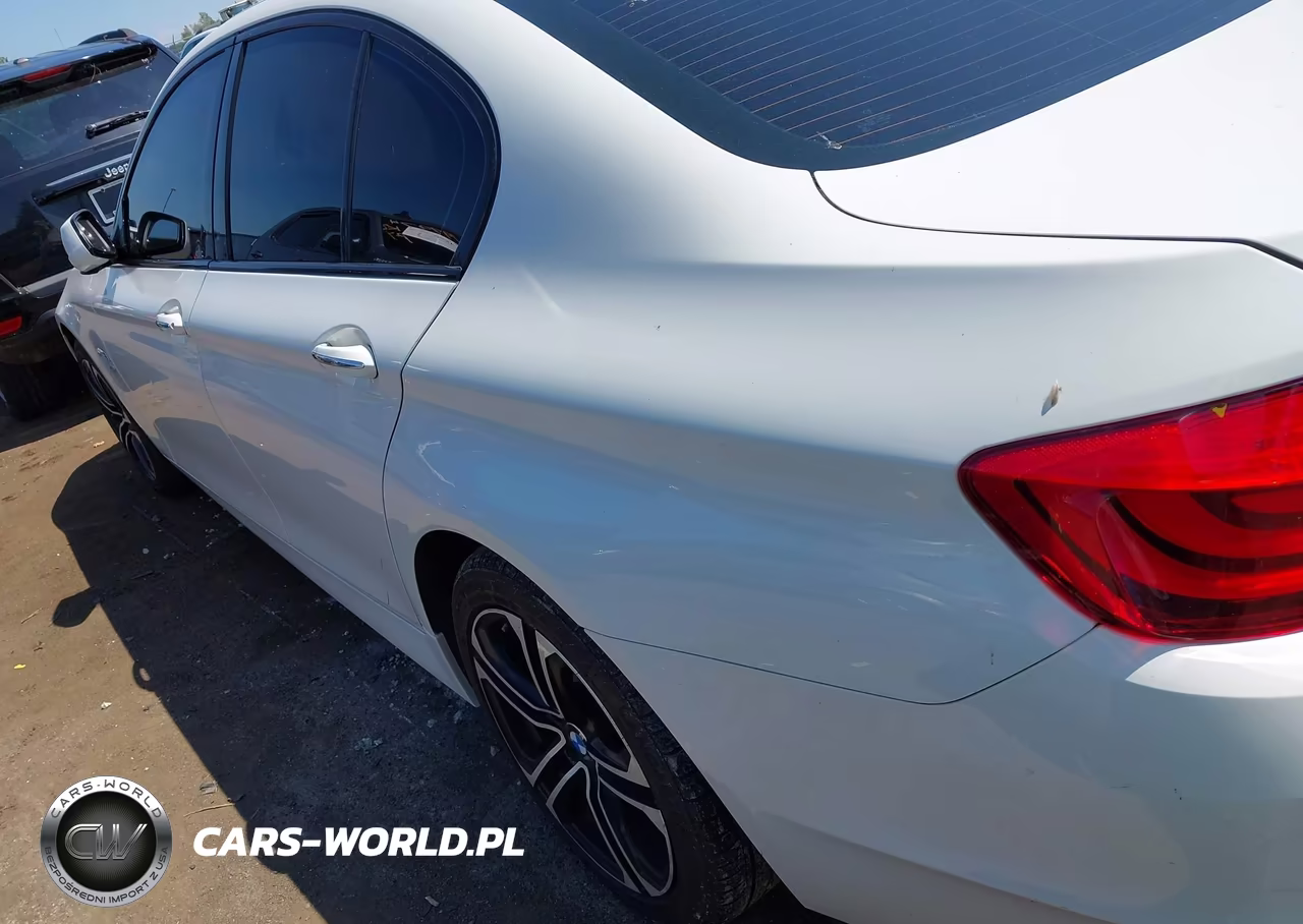 2012 BMW 528I xDrive VIN:WBAXH5C59CDW08685 - 3