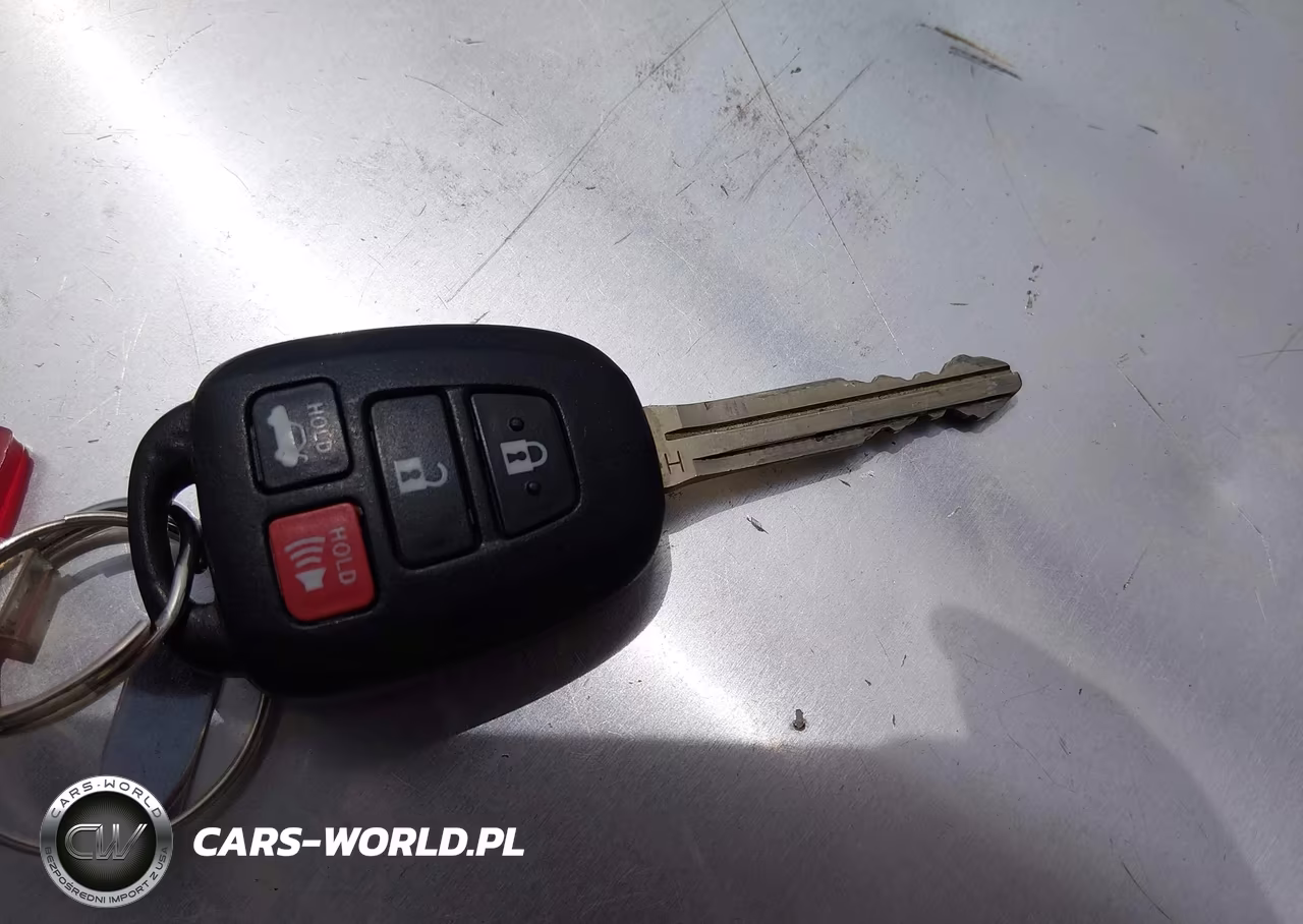 2016 Toyota Corolla Le Plus VIN:5YFBURHE5GP447361 - 11