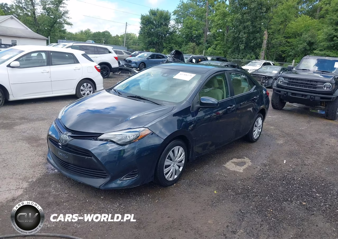 2018 Toyota Corolla Le VIN:2T1BURHE3JC991185 - 2