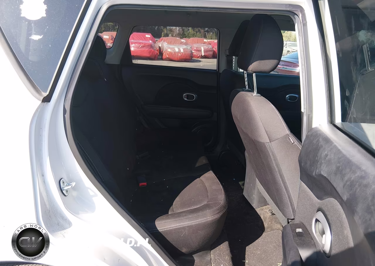 2016 Kia Soul VIN:KNDJN2A27G7392493 - 8