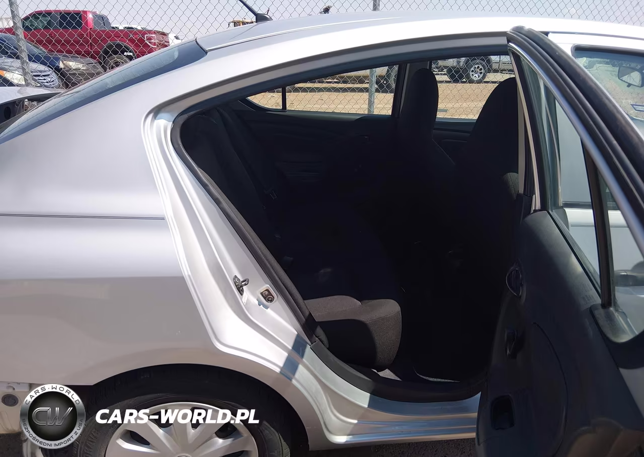 2015 Nissan Versa 1.6 S VIN:3N1CN7AP9FL865213 - 8
