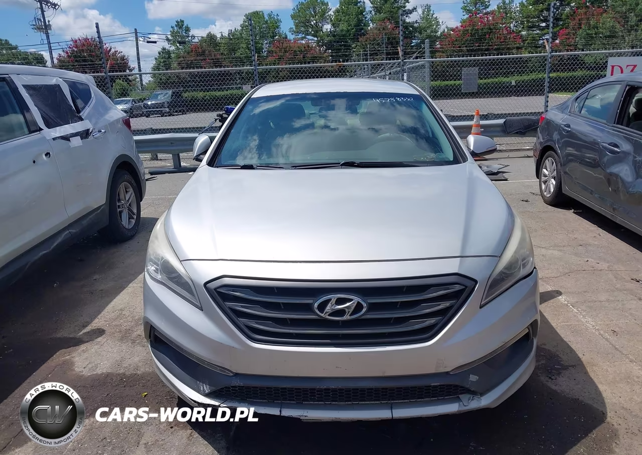 2015 Hyundai Sonata Sport VIN:5NPE34AF0FH077082 - 12