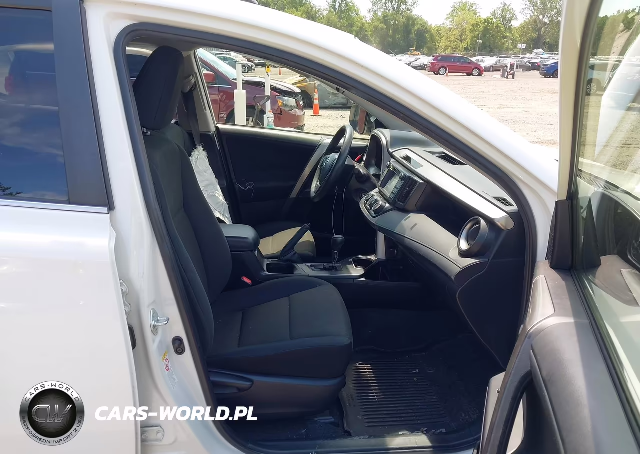 2017 Toyota Rav4 Le VIN:JTMBFREV5HJ145167 - 5