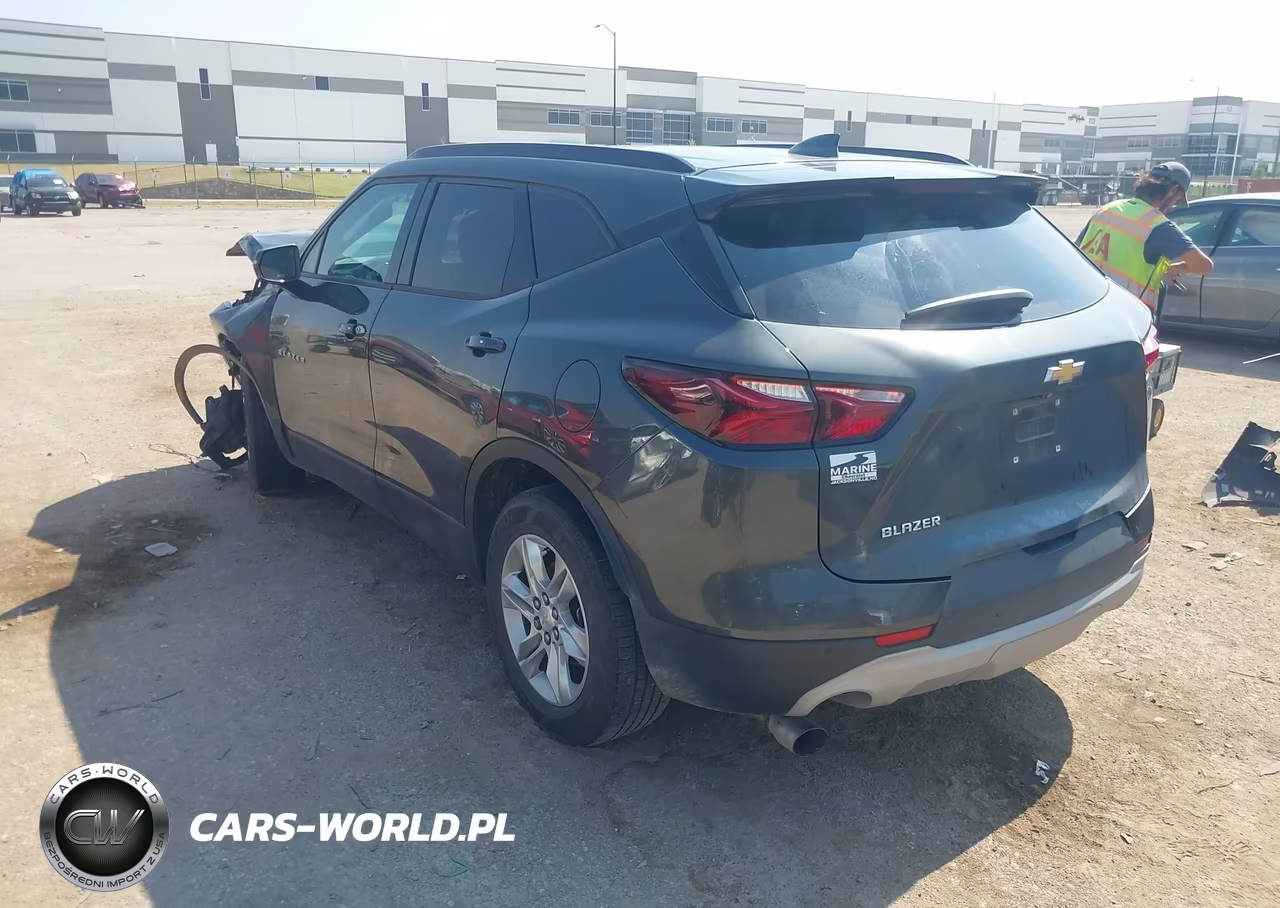 2019 Chevrolet Blazer VIN:3GNKBBRA9KS575307 - 3