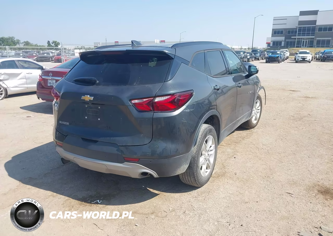 2019 Chevrolet Blazer VIN:3GNKBBRA9KS575307 - 4