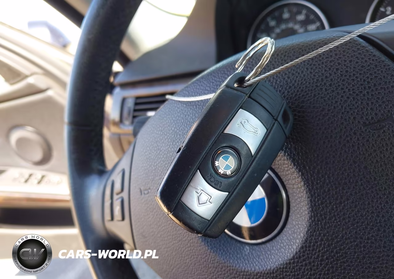2008 BMW 328I VIN:WBAVA375X8NL50138 - 11