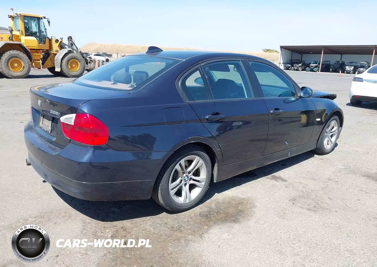 2008 BMW 328I VIN:WBAVA375X8NL50138 - 4
