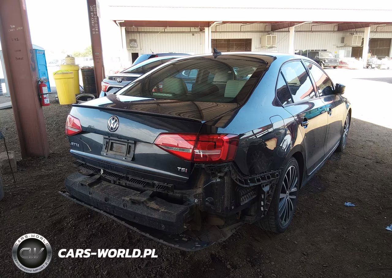 2015 Volkswagen Jetta 1.8T Sport VIN:3VWD17AJ5FM428194 - 4