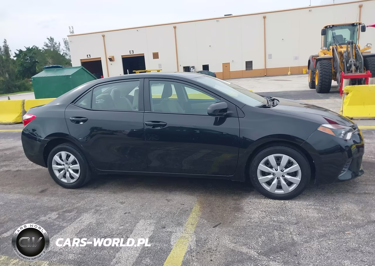2016 Toyota Corolla Le VIN:2T1BURHE3GC687461 - 13